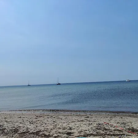 Kleiner Leuchtturm -backbord Mit Garten Und Terrasse Holiday home Fehmarn