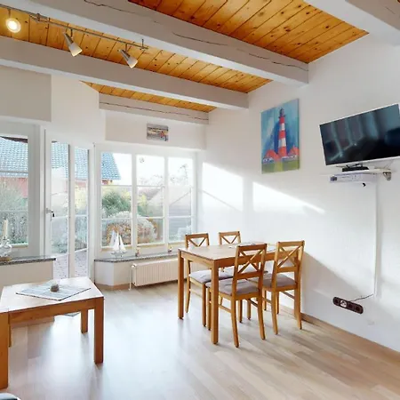 Holiday home Kleiner Leuchtturm -backbord Mit Garten Und Terrasse *