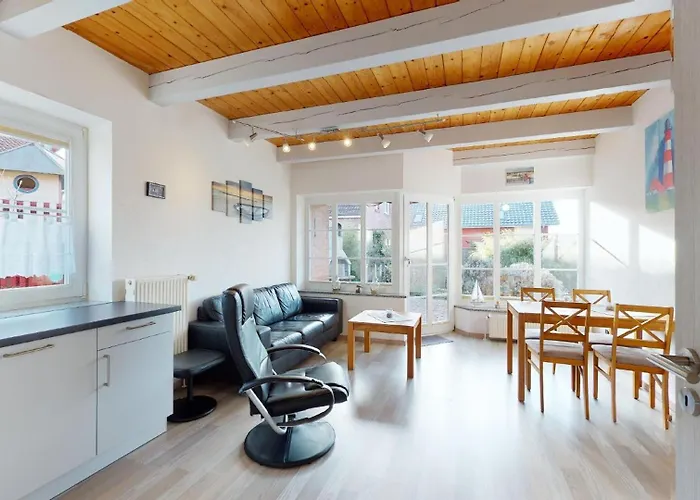 Kleiner Leuchtturm -backbord Mit Garten Und Terrasse Casa de Férias Fehmarn