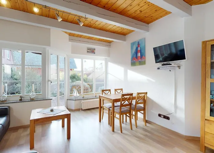 Casa de Férias Kleiner Leuchtturm -backbord Mit Garten Und Terrasse *